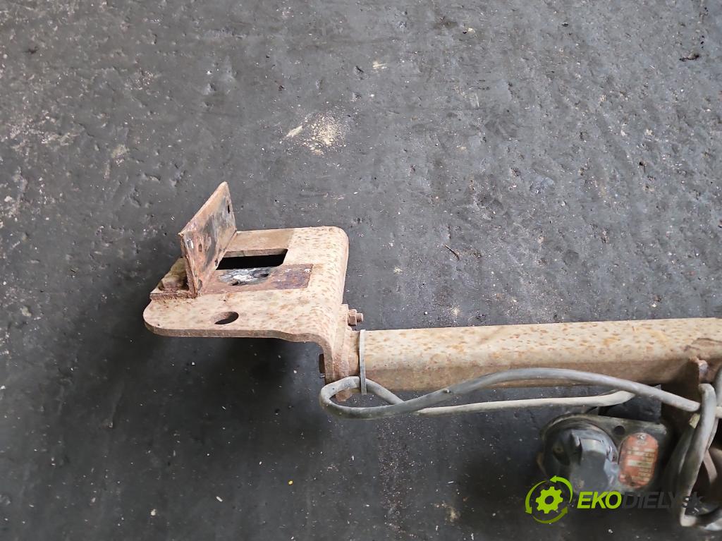 Kia Sportage II 2004-2010 2.0 16V 141 hp manual 104 kW 1975 cm3 5- oko tažné (Tažné zařízení)