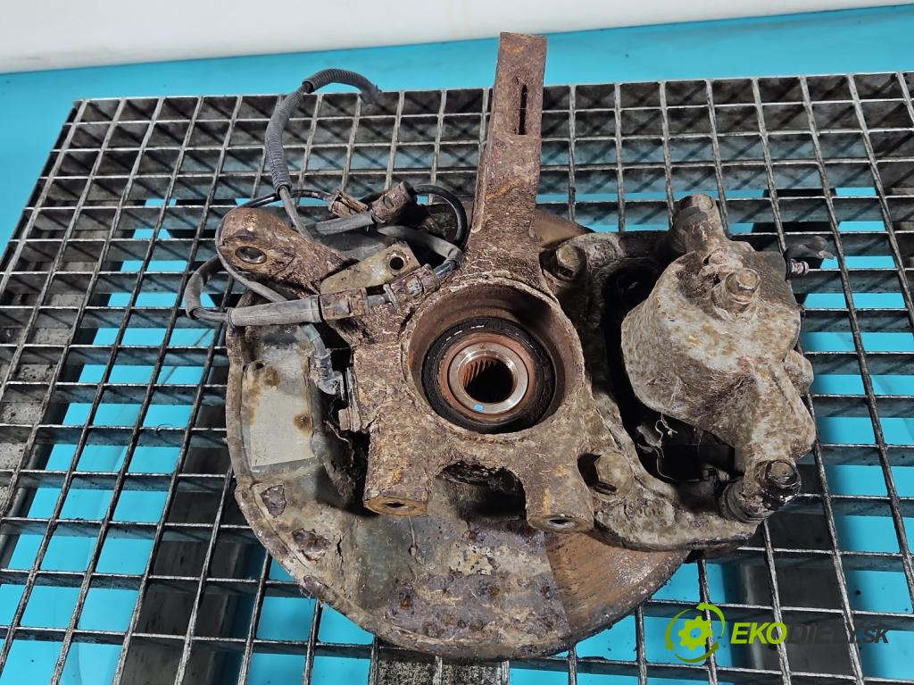 Kia Sportage II 2004-2010 2.0 16V 141 HP manual 104 kW 1975 cm3 5- náboj ľavé  (Náboj kolesa)