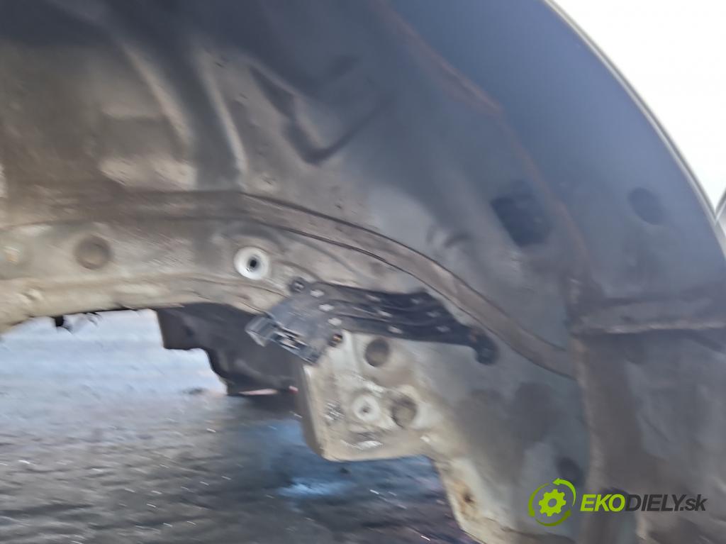 Mercedes CLS II C218 2010-2018 3.0 cdi 265KM automatic 195 kW 2987 cm3 4- blatnik zadní pravý