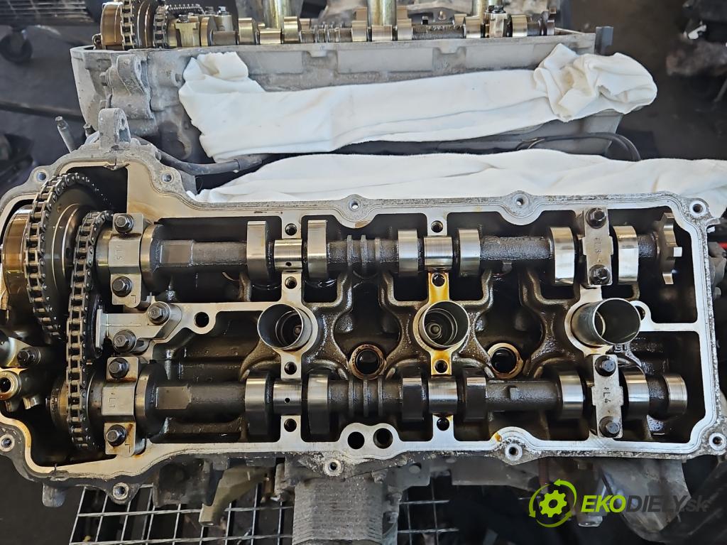 Mazda CX-9 3.7 V6 273KM: automatic 201 kW 3726 cm3 5- motor benzín: CA