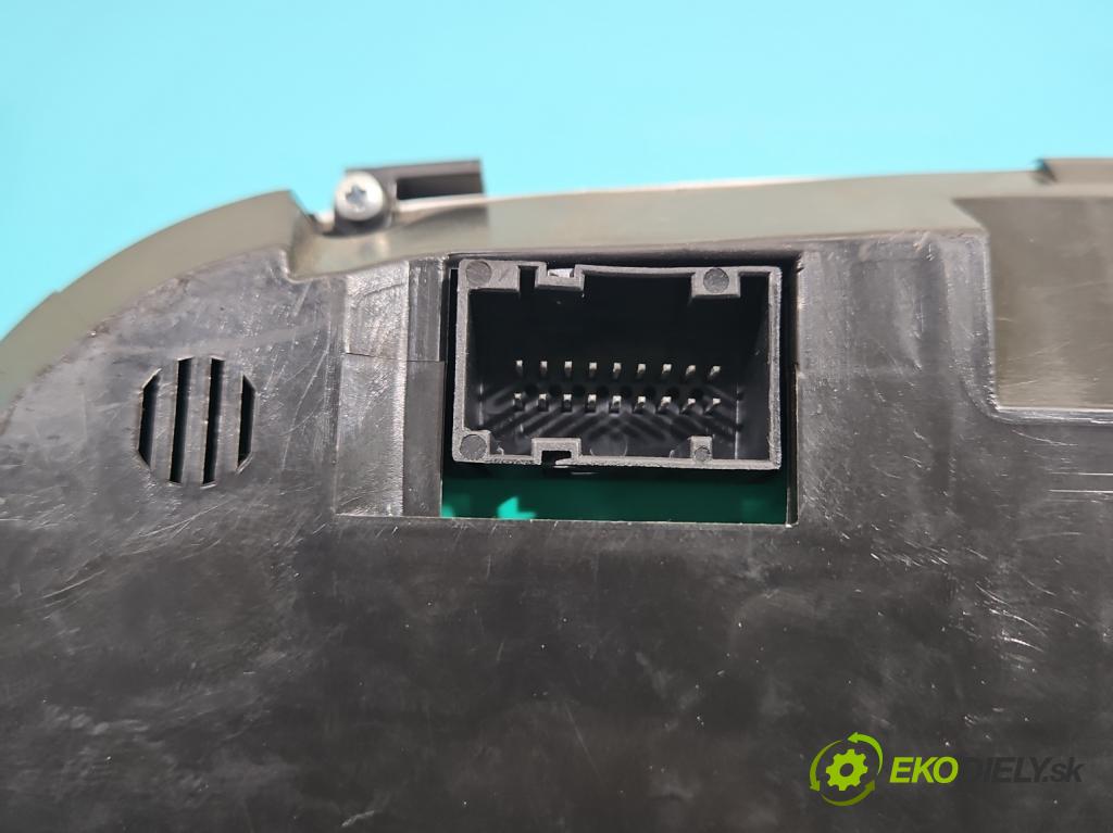 Fiat Punto Grande 1.4 8V 77 HP manual 57 kW 1368 cm3 5- prístrojovka/ budíky 51828071 (Prístrojová doska)