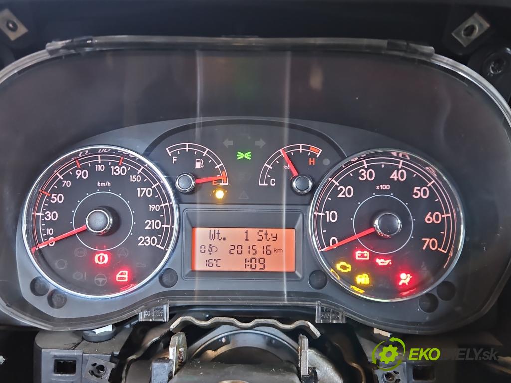 Fiat Punto Grande 1.4 8V 77 HP manual 57 kW 1368 cm3 5- prístrojovka/ budíky 51828071 (Prístrojová doska)