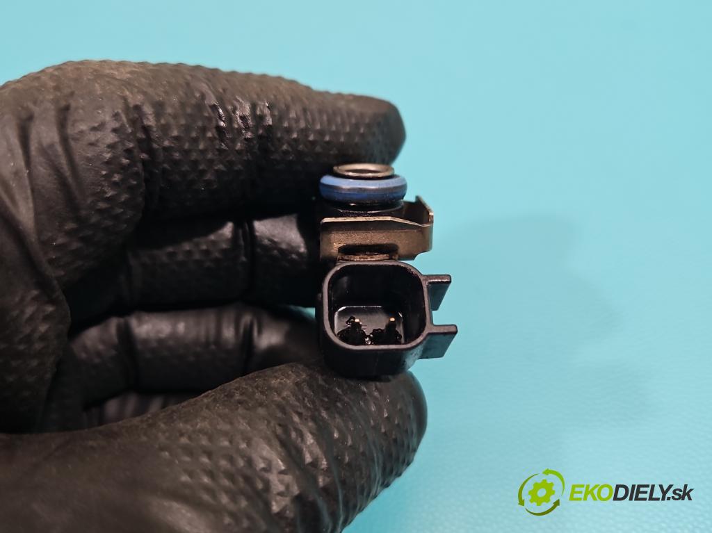 Mazda CX-9 3.7 V6 273KM: automatic 201 kW 3726 cm3 5- vstrek 0280158091 (Vstrekovač paliva)