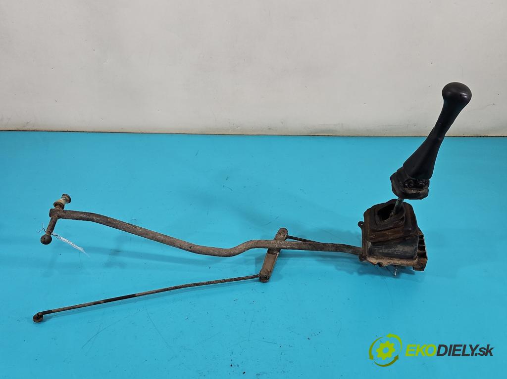 Vw Transporter T4 1990-2003 2.4 77 HP manual 57 kW 2370 cm3 5- Páka: Změny: stupeň,rýchlosť  (Rýchlostná páka (kulisa))