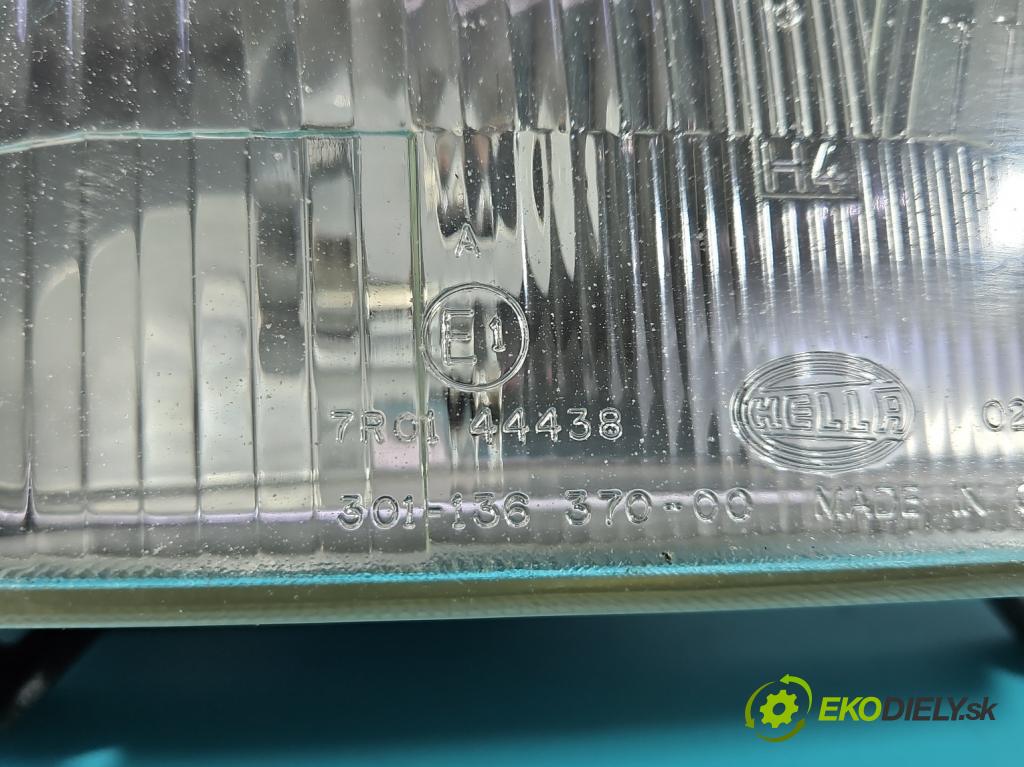 Vw Transporter T4 1990-2003 2.4 77 HP manual 57 kW 2370 cm3 5- Reflektor: pravý  (Svetlo predné pravé)