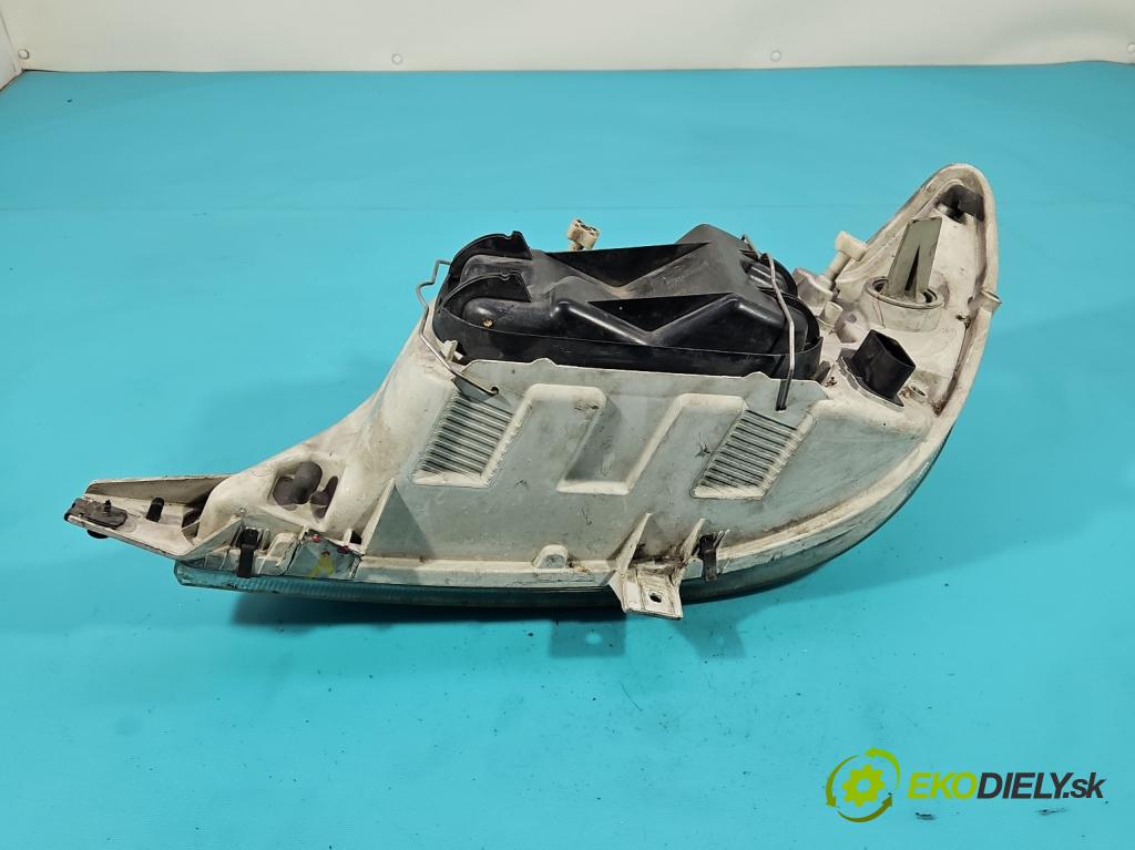 Mercedes Sprinter I 1995-2006 2.2 cdi 82 HP manual 60 kW 2148 cm3 5- Reflektor: pravý  (Svetlo predné pravé)