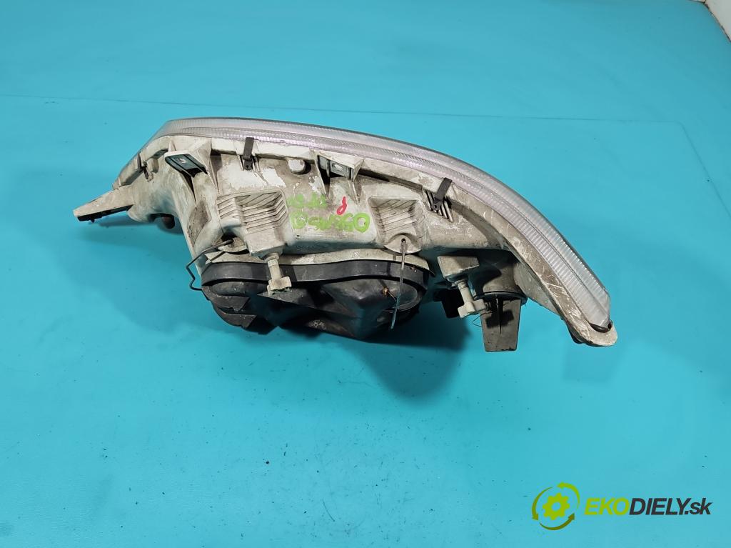 Mercedes Sprinter I 1995-2006 2.2 cdi 82 HP manual 60 kW 2148 cm3 5- Reflektor: pravý  (Svetlo predné pravé)