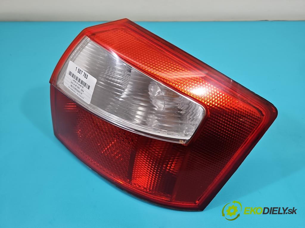 Audi A4 B6 2000-2004 1.9 tdi 131 hp manual 96 kW 1896 cm3 4- světlo zadní pravé  (Klika dveří ostatní)