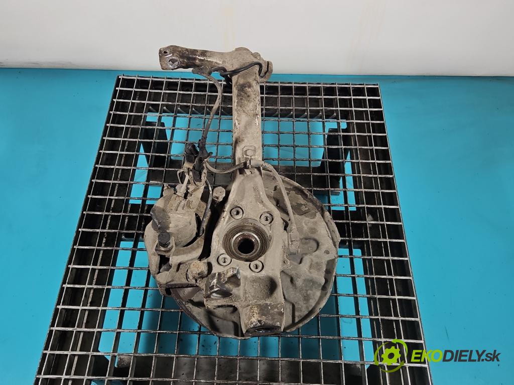 Audi A4 B6 2000-2004 1.9 tdi 131 HP manual 96 kW 1896 cm3 4- náboj ľavé (Náboj kolesa)