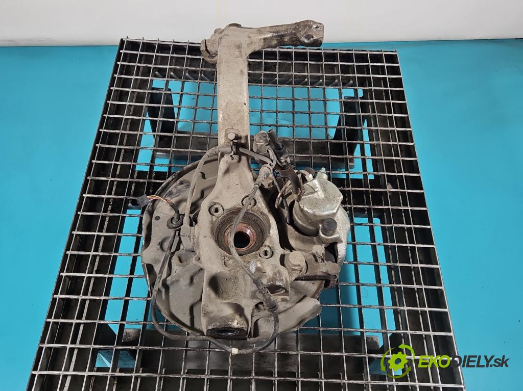 Audi A4 B6 2000-2004 1.9 tdi 131 HP manual 96 kW 1896 cm3 4- náboj pravé  (Náboj kolesa)