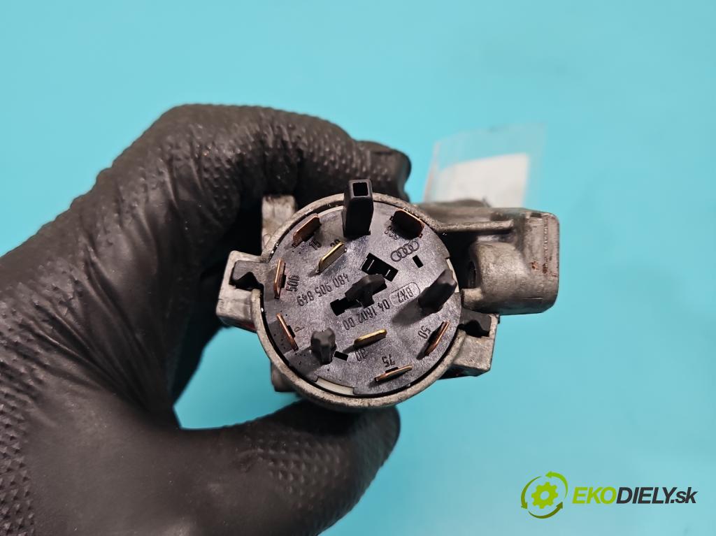 Audi A4 B6 2000-2004 1.9 tdi 131 HP manual 96 kW 1896 cm3 4- Spínačka 4B0905851C (Spínacia skrinka)