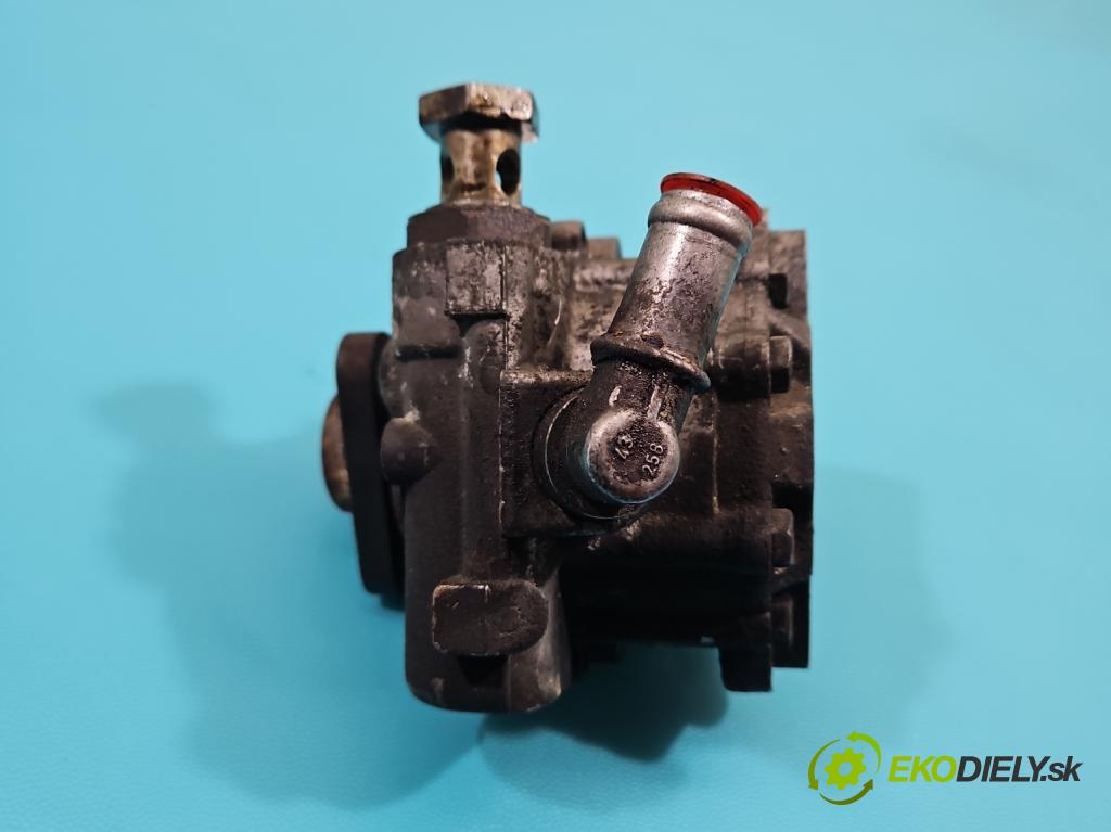 Audi A4 B6 2000-2004 1.9 tdi 131 hp manual 96 kW 1896 cm3 4- čerpadlo posilovač 8D0145156T (Servočerpadlo)