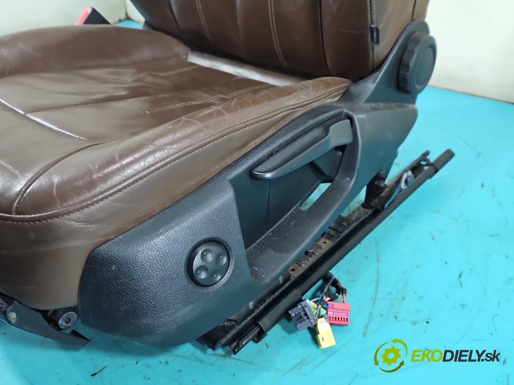 Audi A6 C7 2011-2018 3.0 tdi 204 HP automatic 150 kW 2967 cm3 4- Sedačka ľavý  (Sedadlo)