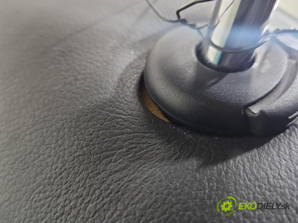 Hyundai Tucson III 2015-2020 1.6 GDI 132  HP manual 97 kW 1591 cm3 5- Sedačka ľavý  (Sedadlo)