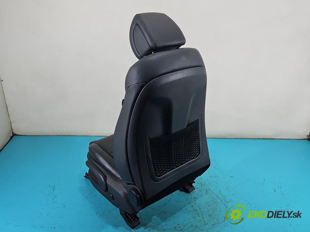 Hyundai Tucson III 2015-2020 1.6 GDI 132  HP manual 97 kW 1591 cm3 5- Sedačka ľavý  (Sedadlo)