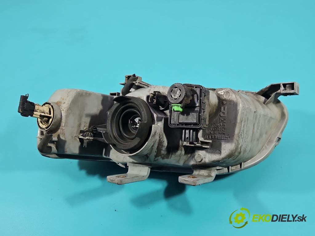 Honda Civic VI 1995-2001 1.4 16v 90 HP manual 66 kW 1396 cm3 5- Reflektor: pravý  (Svetlo predné pravé)