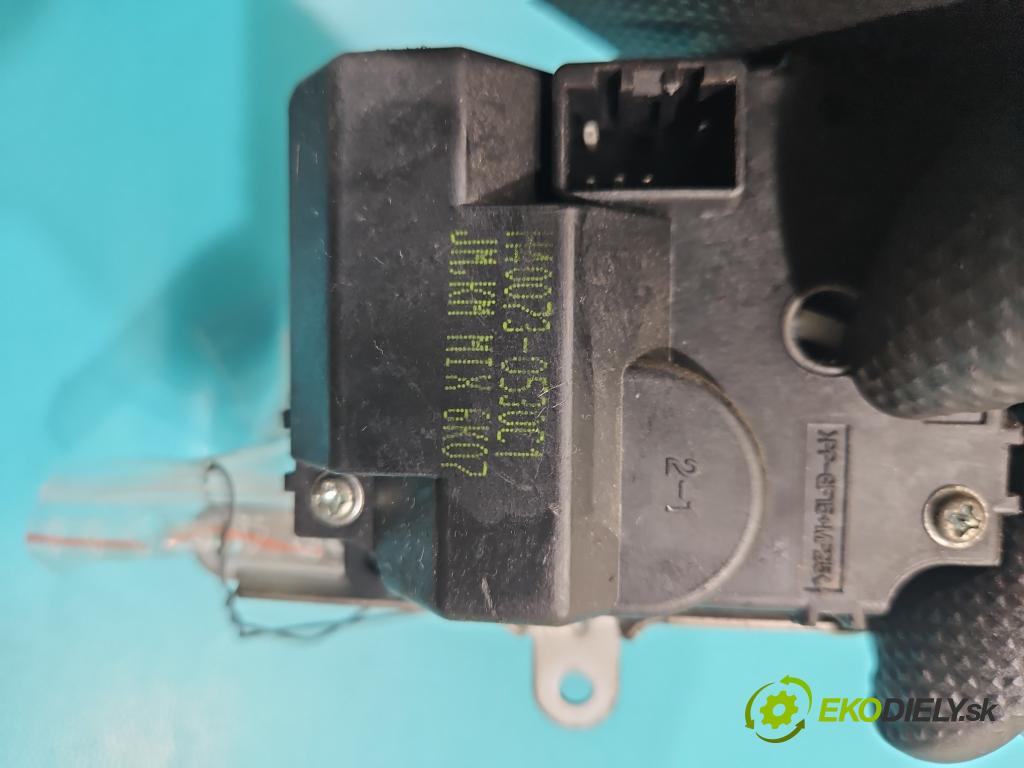 Kia Sportage II 2004-2010 2.0 16V 141 hp manual 104 kW 1975 cm3 5- motorek topení H40073-0530