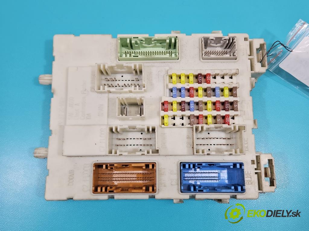 Ford Focus Mk3 2010-2018 1.6 tdci 116 HP manual 85 kW 1560 cm3 5- skrinka poistka BV6N14A073FR (Poistková skrinka)