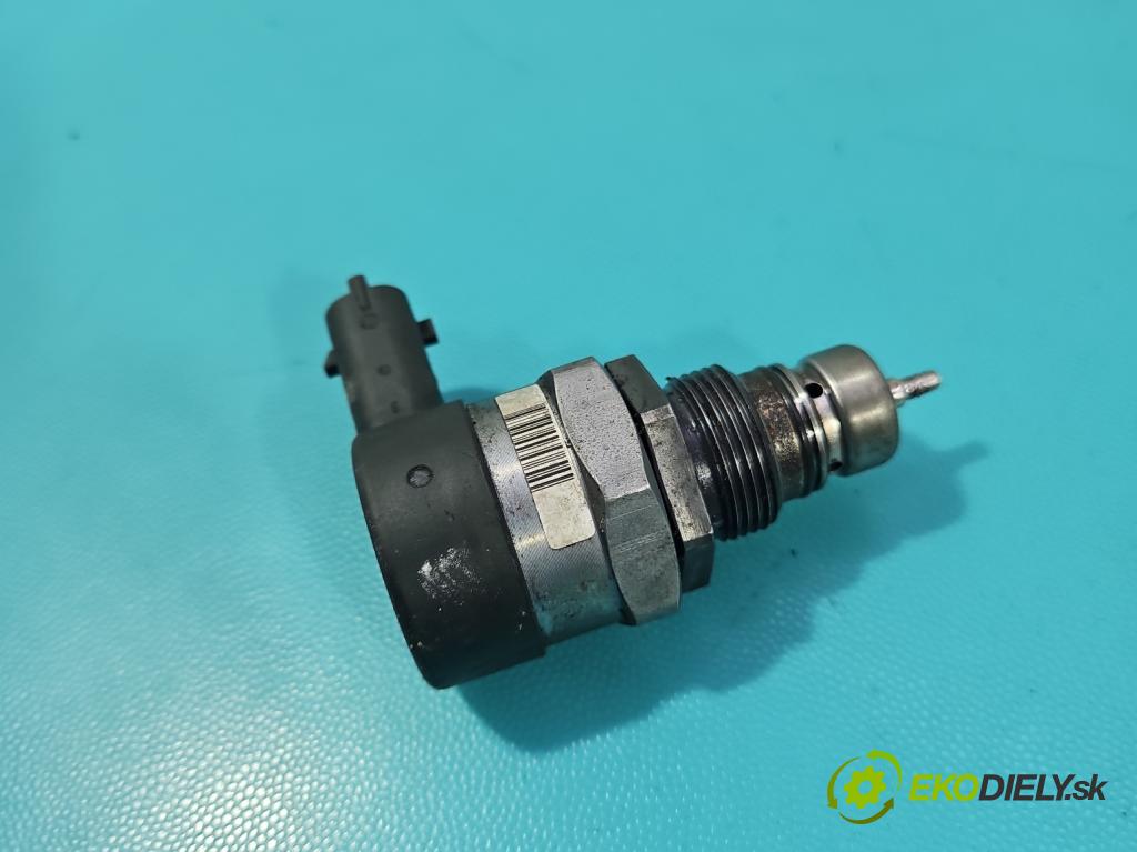 Kia Sorento III 2014-2020 2.0 crdi 185 HP automatic 136 kW 1999 cm3 5- snímač tlak: palivo 0281006405 (Snímač)