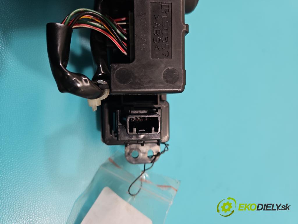 Subaru Legacy V 2009-2014 2.0 boxer 150 HP manual 110 kW 1998 cm3 5- prepínač brzda: ručný 15C357 (Prepínacie páčky pod volantom)