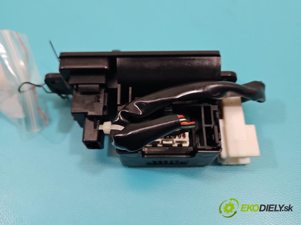 Subaru Legacy V 2009-2014 2.0 boxer 150 HP manual 110 kW 1998 cm3 5- prepínač brzda: ručný 15C357 (Prepínacie páčky pod volantom)