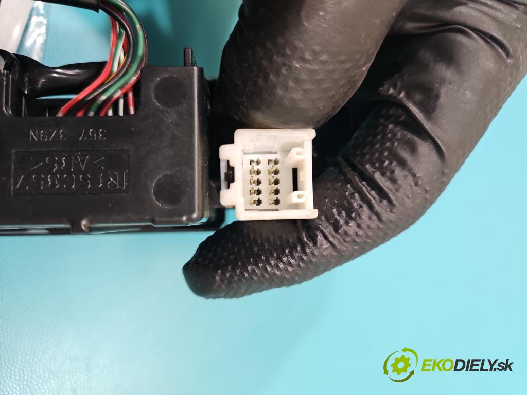 Subaru Legacy V 2009-2014 2.0 boxer 150 HP manual 110 kW 1998 cm3 5- prepínač brzda: ručný 15C357 (Prepínacie páčky pod volantom)