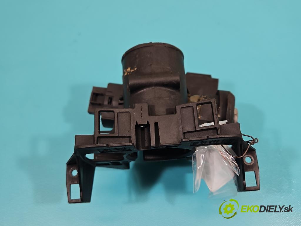 Opel Corsa C 2000-2006 1.0 12V 58 HP manual 43 kW 973 cm3 3- Spínačka  (Spínacia skrinka)