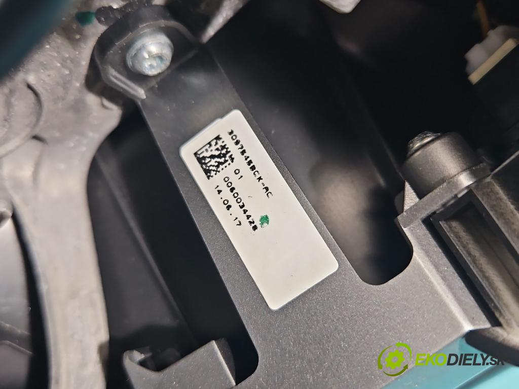 Hyundai Tucson III 2015-2020 1.6 GDI 132  HP manual 97 kW 1591 cm3 5- volant  (Volant)