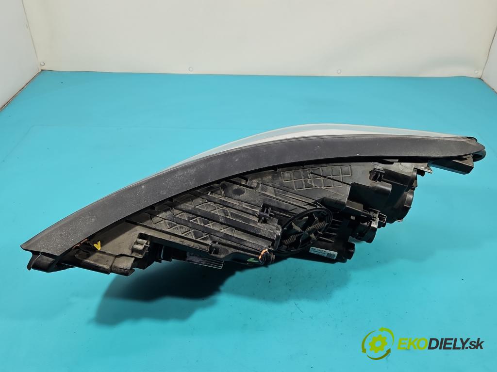 Hyundai Tucson III 2015-2020 1.6 GDI 132 hp manual 97 kW 1591 cm3 5- světlo pravý 92102-D7 (Pravé přední světlo)