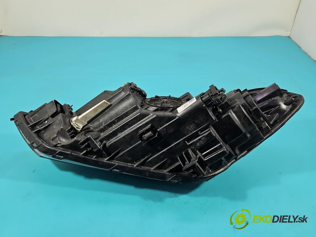 Hyundai Tucson III 2015-2020 1.6 GDI 132 hp manual 97 kW 1591 cm3 5- světlo pravý 92102-D7 (Pravé přední světlo)