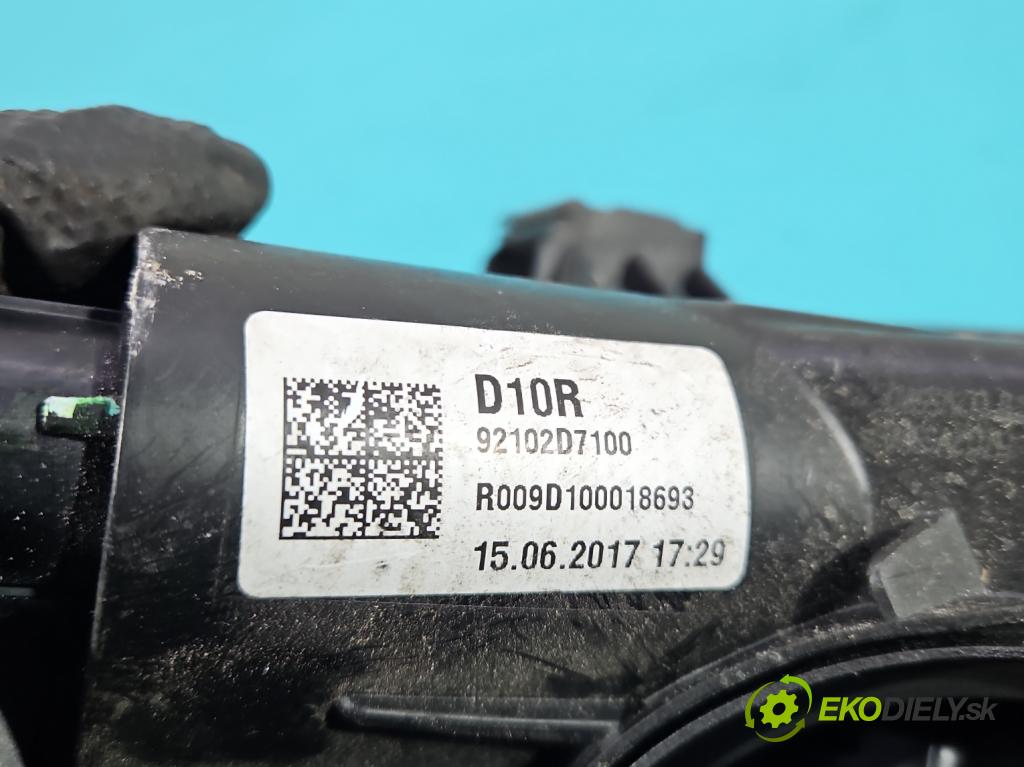 Hyundai Tucson III 2015-2020 1.6 GDI 132 hp manual 97 kW 1591 cm3 5- světlo pravý 92102-D7 (Pravé přední světlo)