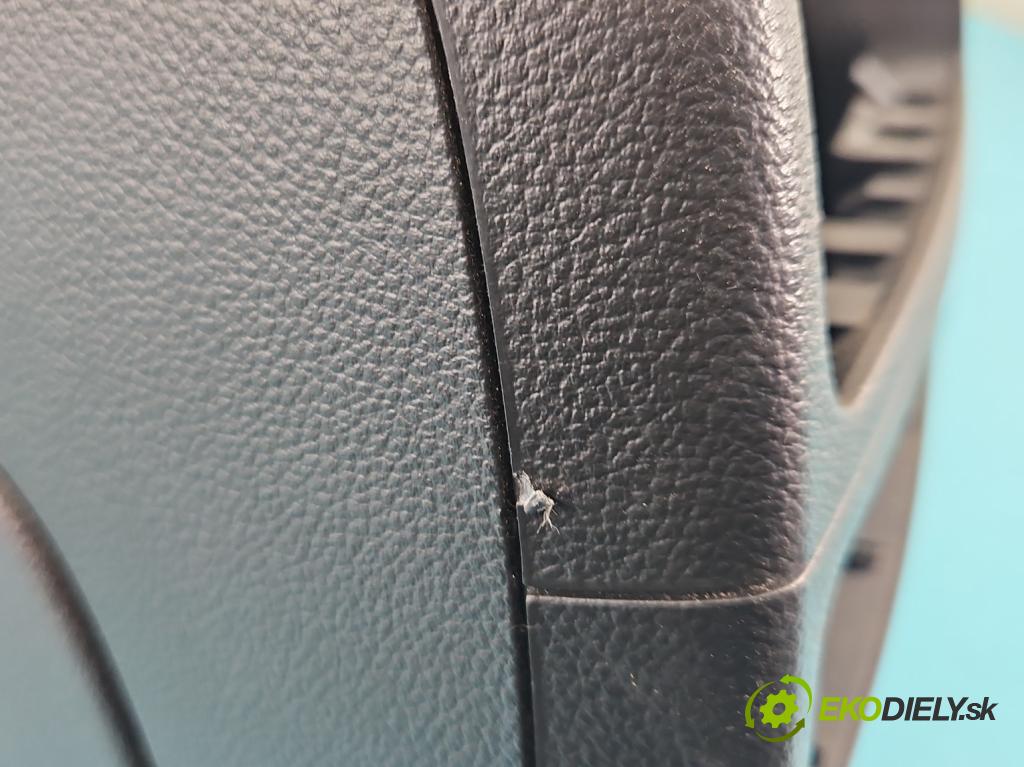 Audi A6 C7 2011-2018 3.0 tdi 204 HP automatic 150 kW 2967 cm3 4- operadlo 4G0863244A (Lakťová opierka)