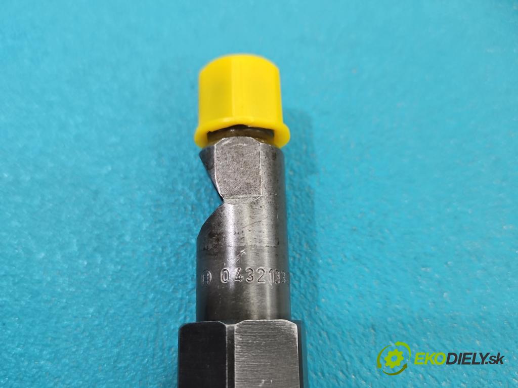 Ford Mondeo Mk3 2000-2007 2.0 tddi 116 HP manual 85 kW 1998 cm3 5- vstrek 0432133801 (Vstrekovač paliva)