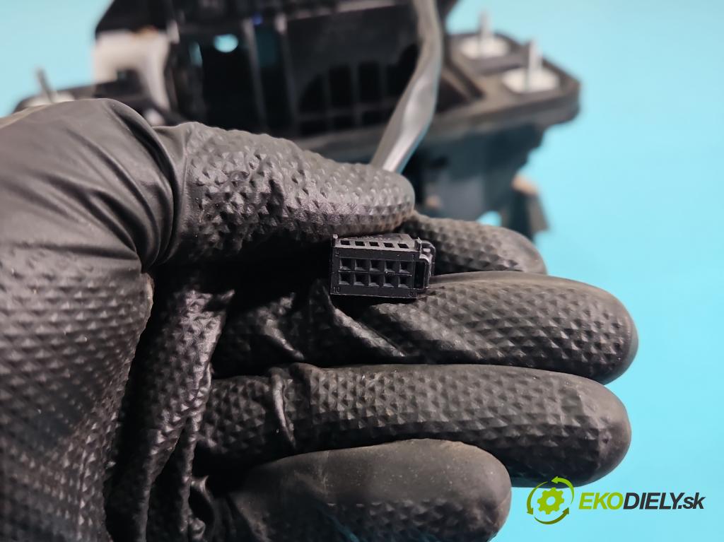 Audi A6 C7 2011-2018 3.0 tdi 204 HP automatic 150 kW 2967 cm3 4- Páka: Změny: stupeň,rýchlosť 4G1713041K (Rýchlostná páka (kulisa))