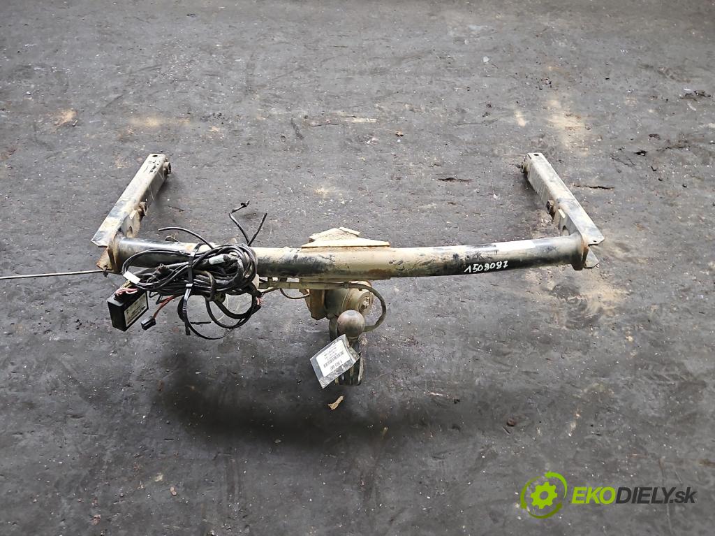 Audi A6 C7 2011-2018 3.0 tdi 204 hp automatic 150 kW 2967 cm3 4- oko tažné 4G0800491Q (Tažné zařízení)