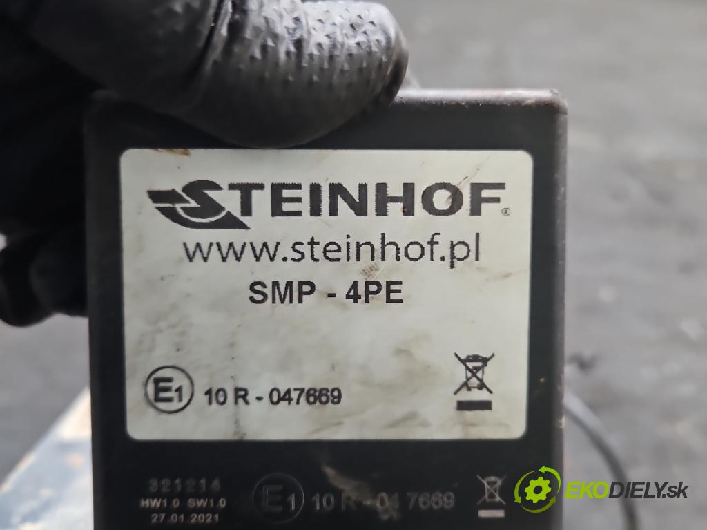 Audi A6 C7 2011-2018 3.0 tdi 204 hp automatic 150 kW 2967 cm3 4- oko tažné 4G0800491Q (Tažné zařízení)