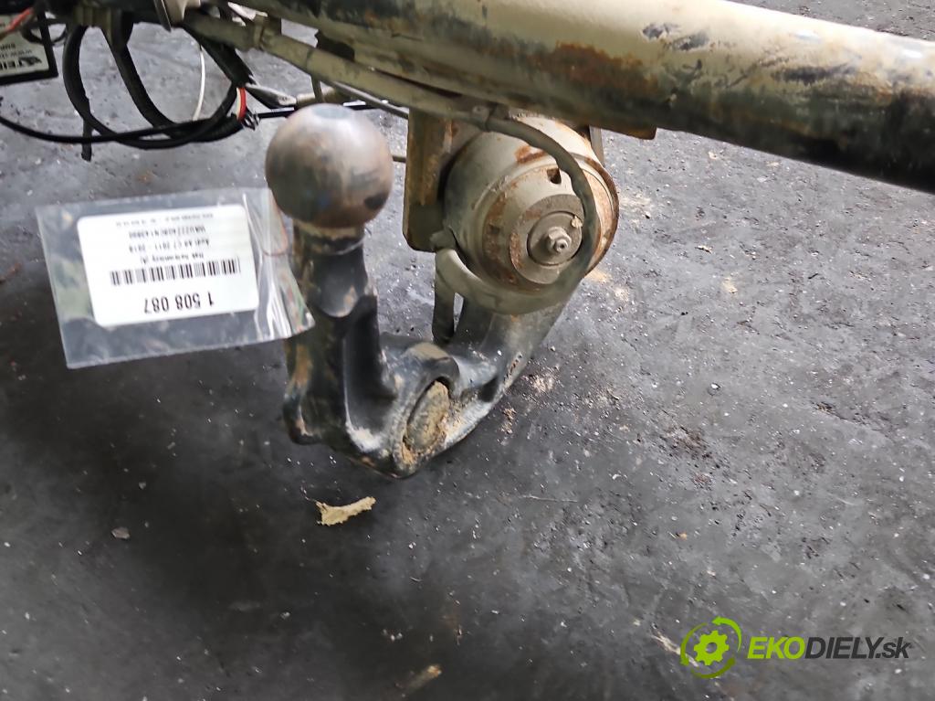 Audi A6 C7 2011-2018 3.0 tdi 204 hp automatic 150 kW 2967 cm3 4- oko tažné 4G0800491Q (Tažné zařízení)