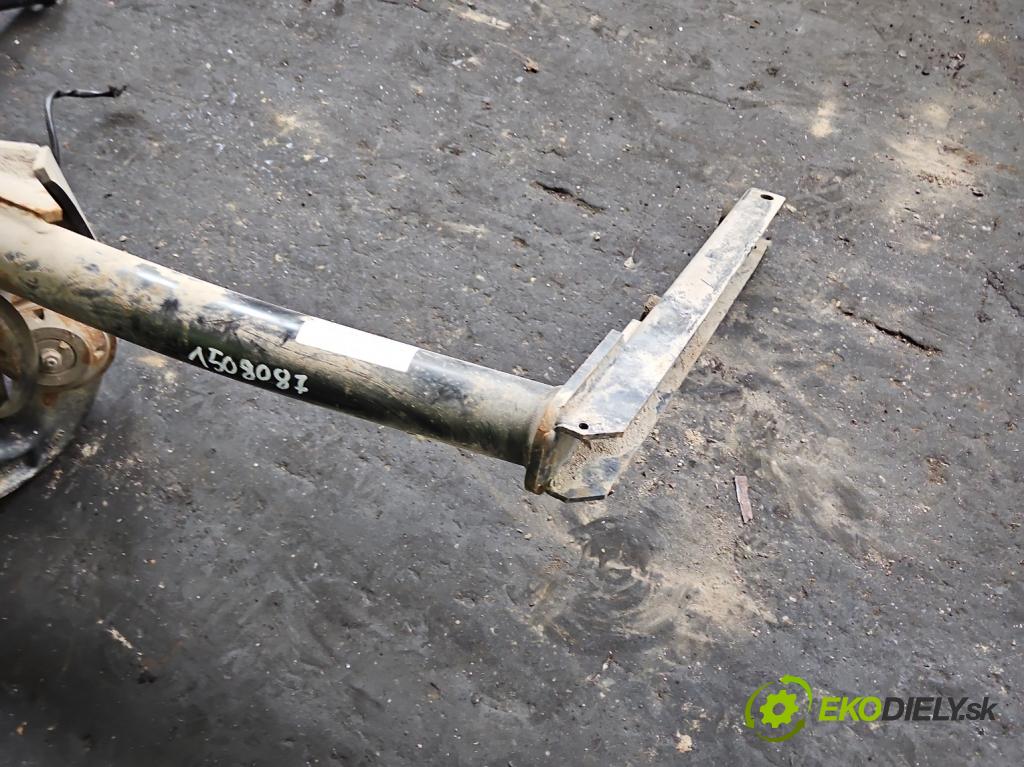 Audi A6 C7 2011-2018 3.0 tdi 204 hp automatic 150 kW 2967 cm3 4- oko tažné 4G0800491Q (Tažné zařízení)