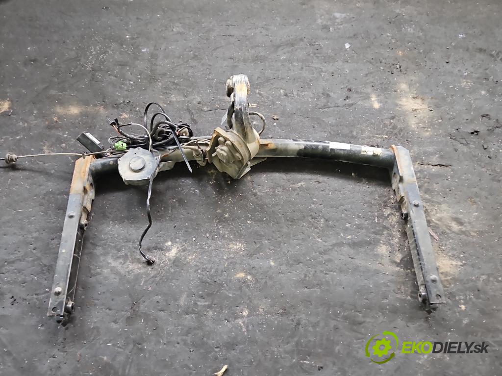 Audi A6 C7 2011-2018 3.0 tdi 204 hp automatic 150 kW 2967 cm3 4- oko tažné 4G0800491Q (Tažné zařízení)