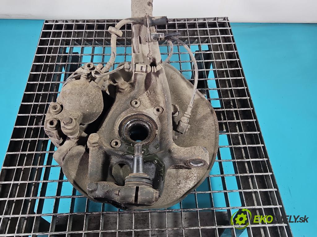 Audi A6 C7 2011-2018 3.0 tdi 204 HP automatic 150 kW 2967 cm3 4- náboj ľavé  (Náboj kolesa)