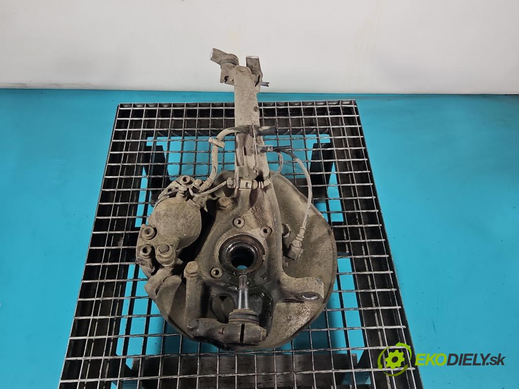 Audi A6 C7 2011-2018 3.0 tdi 204 HP automatic 150 kW 2967 cm3 4- náboj ľavé  (Náboj kolesa)