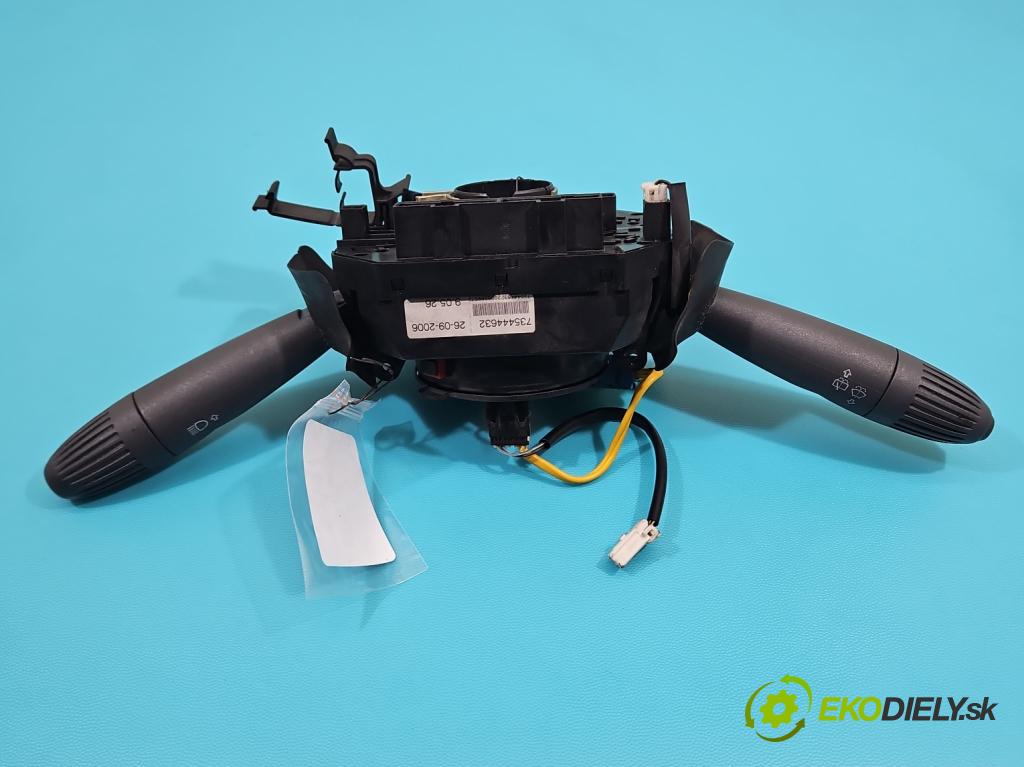 Fiat Panda II 2003-2012 1.1 54 HP manual 40 kW 1108 cm3 5- prepínač komplex: 735444632 (Prepínacie páčky pod volantom)