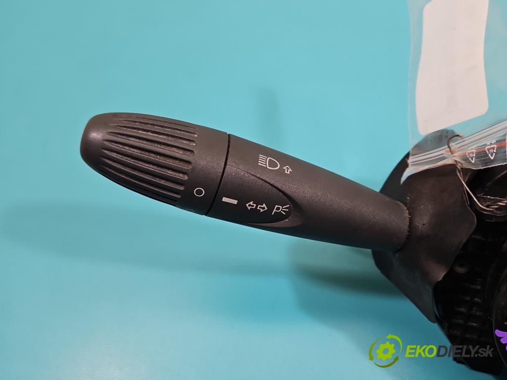 Fiat Panda II 2003-2012 1.1 54 HP manual 40 kW 1108 cm3 5- prepínač komplex: 735444632 (Prepínacie páčky pod volantom)