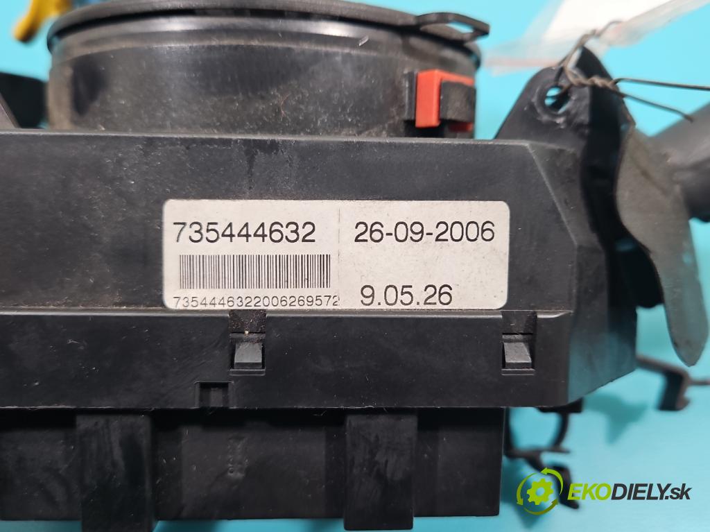 Fiat Panda II 2003-2012 1.1 54 HP manual 40 kW 1108 cm3 5- prepínač komplex: 735444632 (Prepínacie páčky pod volantom)