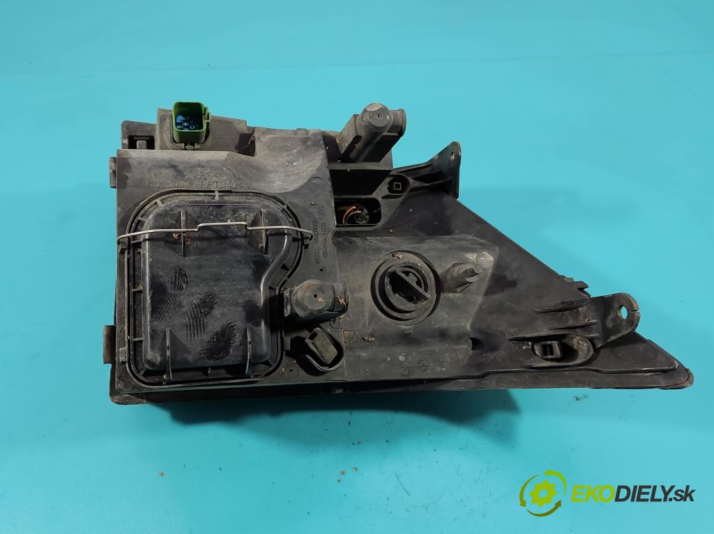 Ford Transit Mk7 2006-2013 2.4 tdci 116 HP manual 85 kW 2402 cm3 5- Reflektor: pravý  (Svetlo predné pravé)