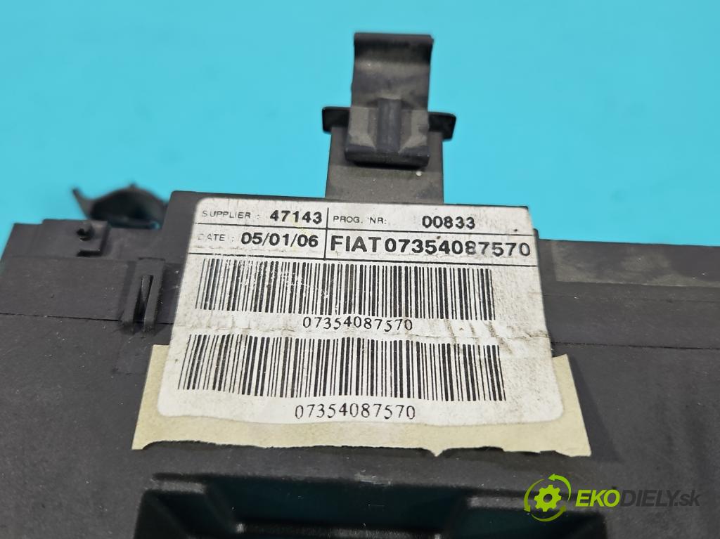 Fiat Croma II 2005-2010 1.9 jtd 150 HP manual 110 kW 1910 cm3 5- prepínač komplex: 07354087570 (Prepínacie páčky pod volantom)