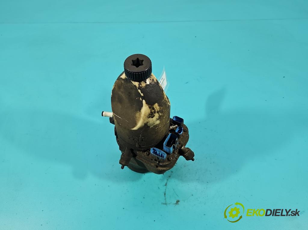 Fiat Croma II 2005-2010 1.9 jtd 150 hp manual 110 kW 1910 cm3 5- čerpadlo posilovač  (Servočerpadlo)