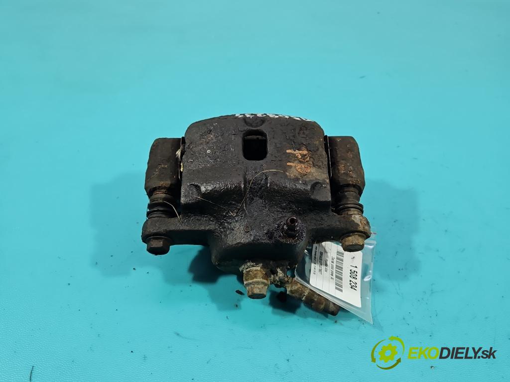 Hyundai Atos 1.0 55 HP manual 40.4 kW 999 cm3 5- brzdič predné pravý  (Kľučka dverí ostatné)