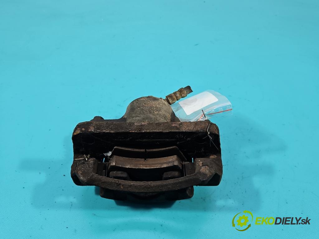 Hyundai Atos 1.0 55 HP manual 40.4 kW 999 cm3 5- brzdič predné pravý  (Kľučka dverí ostatné)