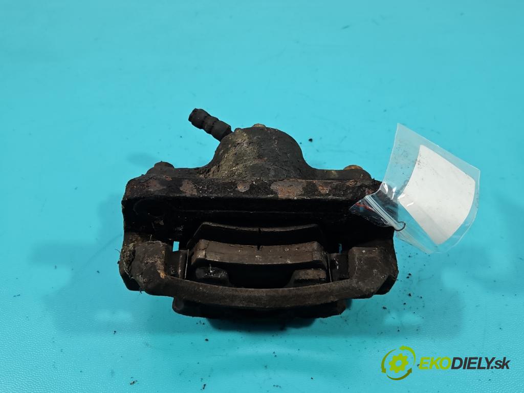 Hyundai Atos 1.0 55 HP manual 40.4 kW 999 cm3 5- brzdič predné ľavý  (Kľučka dverí ostatné)
